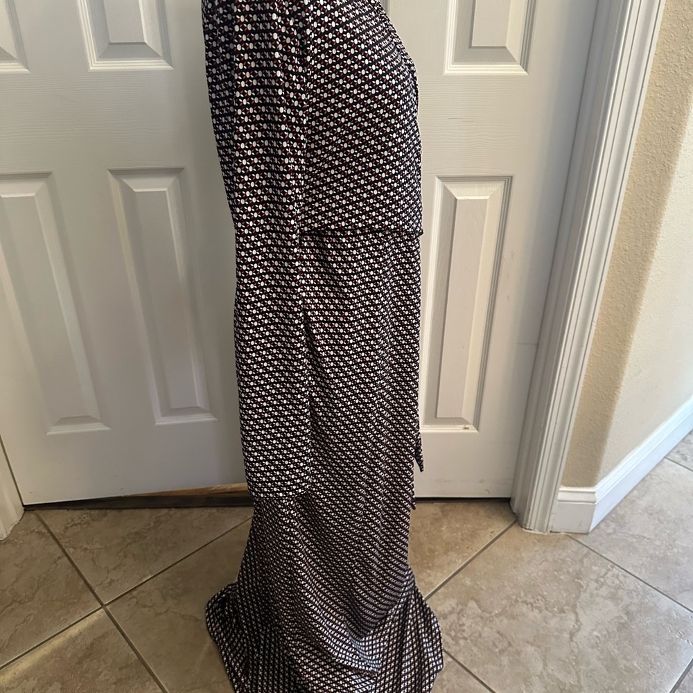 14/16 Cato Woman long sleeve tie waist v-neck maxi dress in black, red& white - Picture 4 of 6